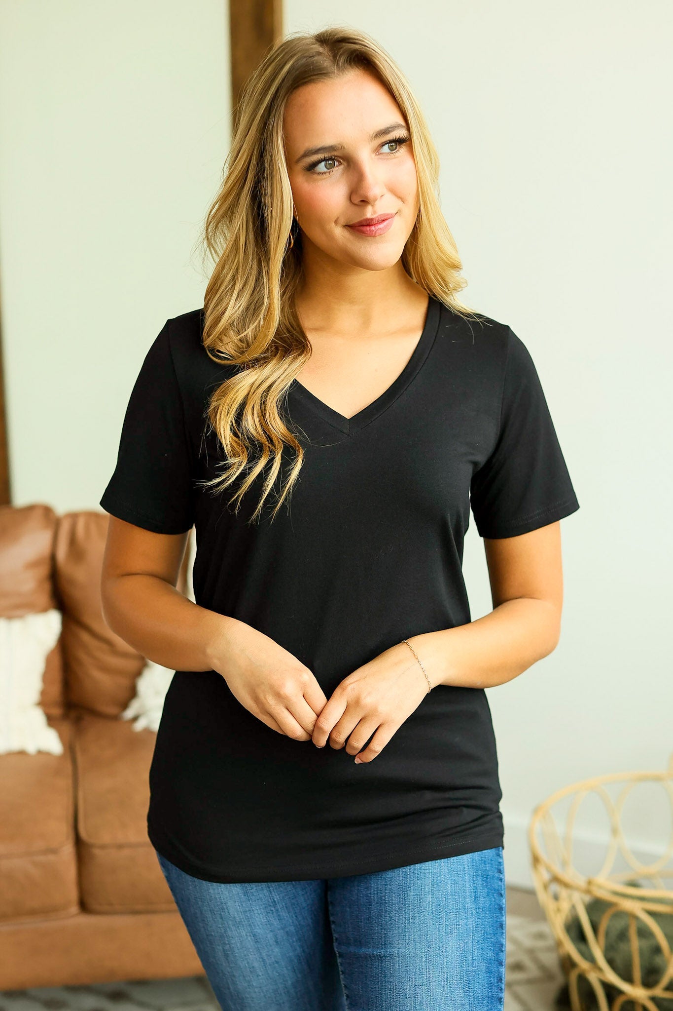 IN STOCK Olivia Tee - Black - AnnRose Boutique