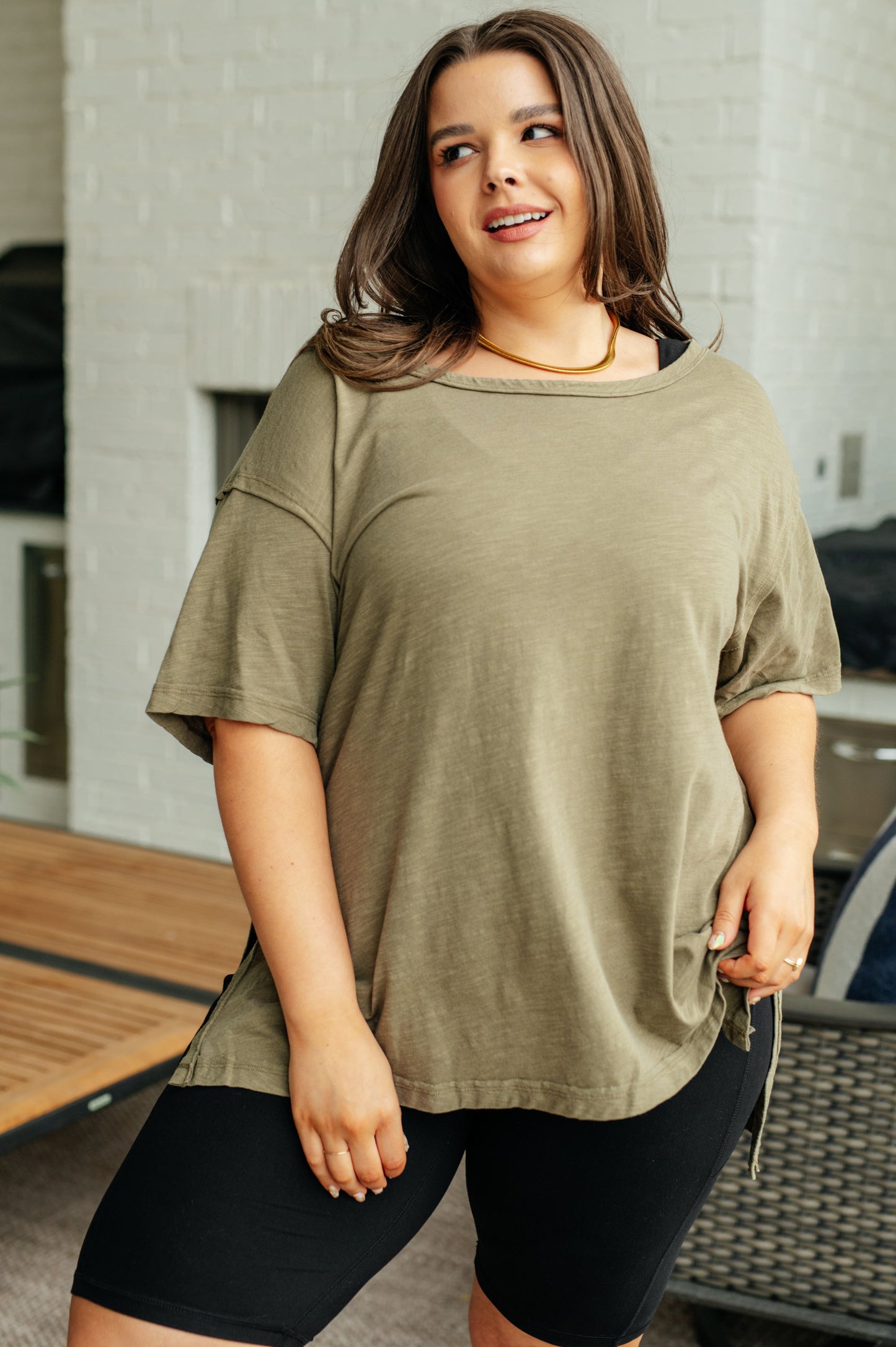 Relaxed Tee in Army