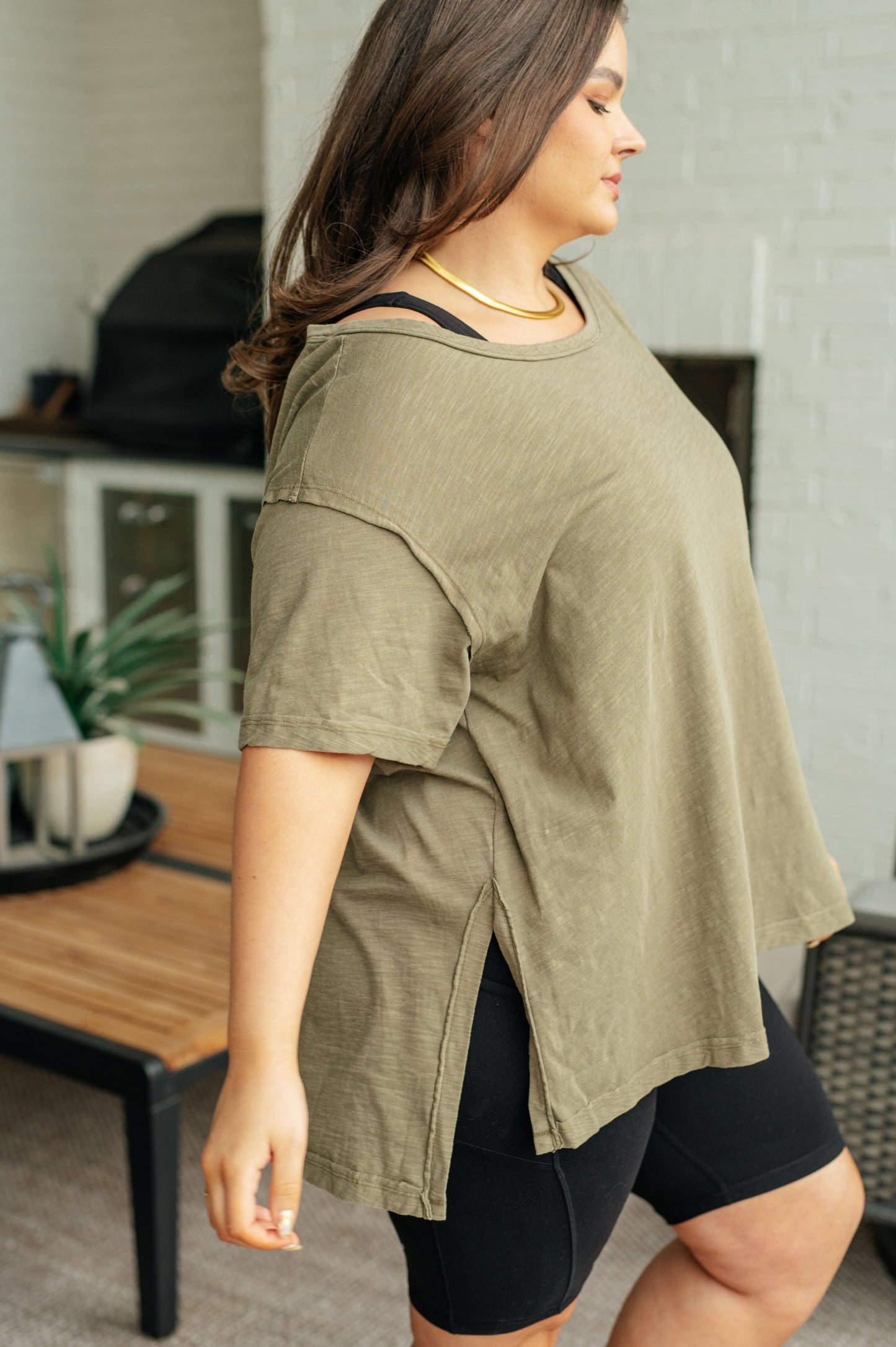 Relaxed Tee in Army