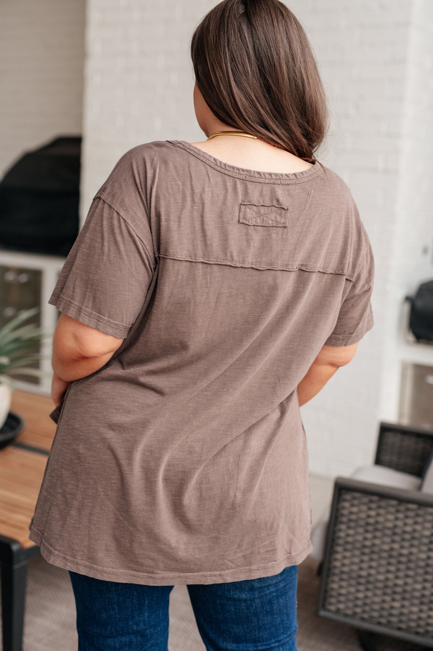 Relaxed Tee in Brown