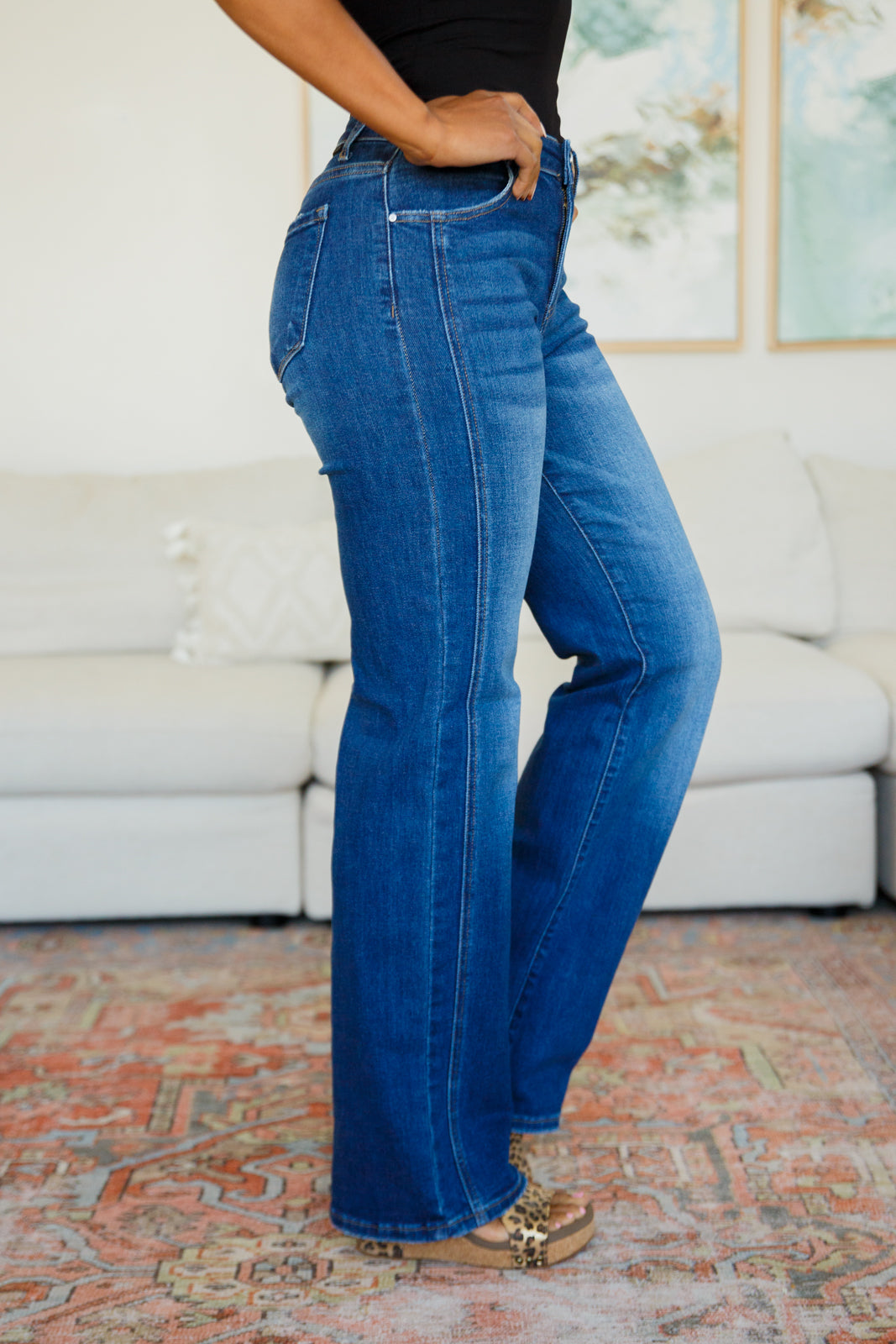 Judy Blue Mid Rise Straight Jeans