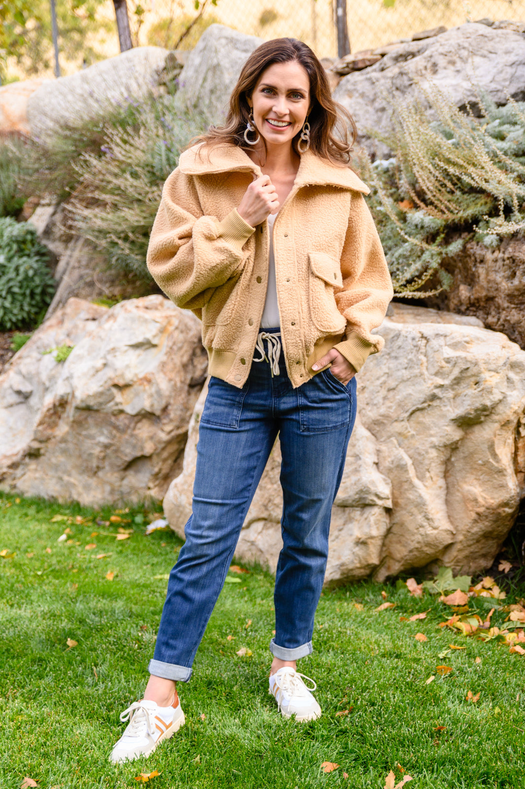Collar Sherpa Jacket In Taupe