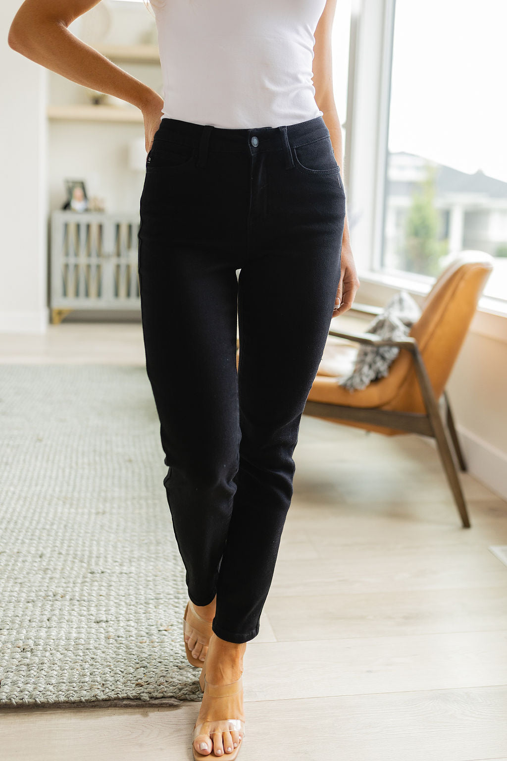 Edith Mid Rise Classic Slim Jeans in Black - AnnRose Boutique
