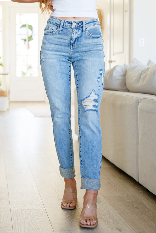 Judy Blue Mid Rise Distressed Boyfriend Jeans