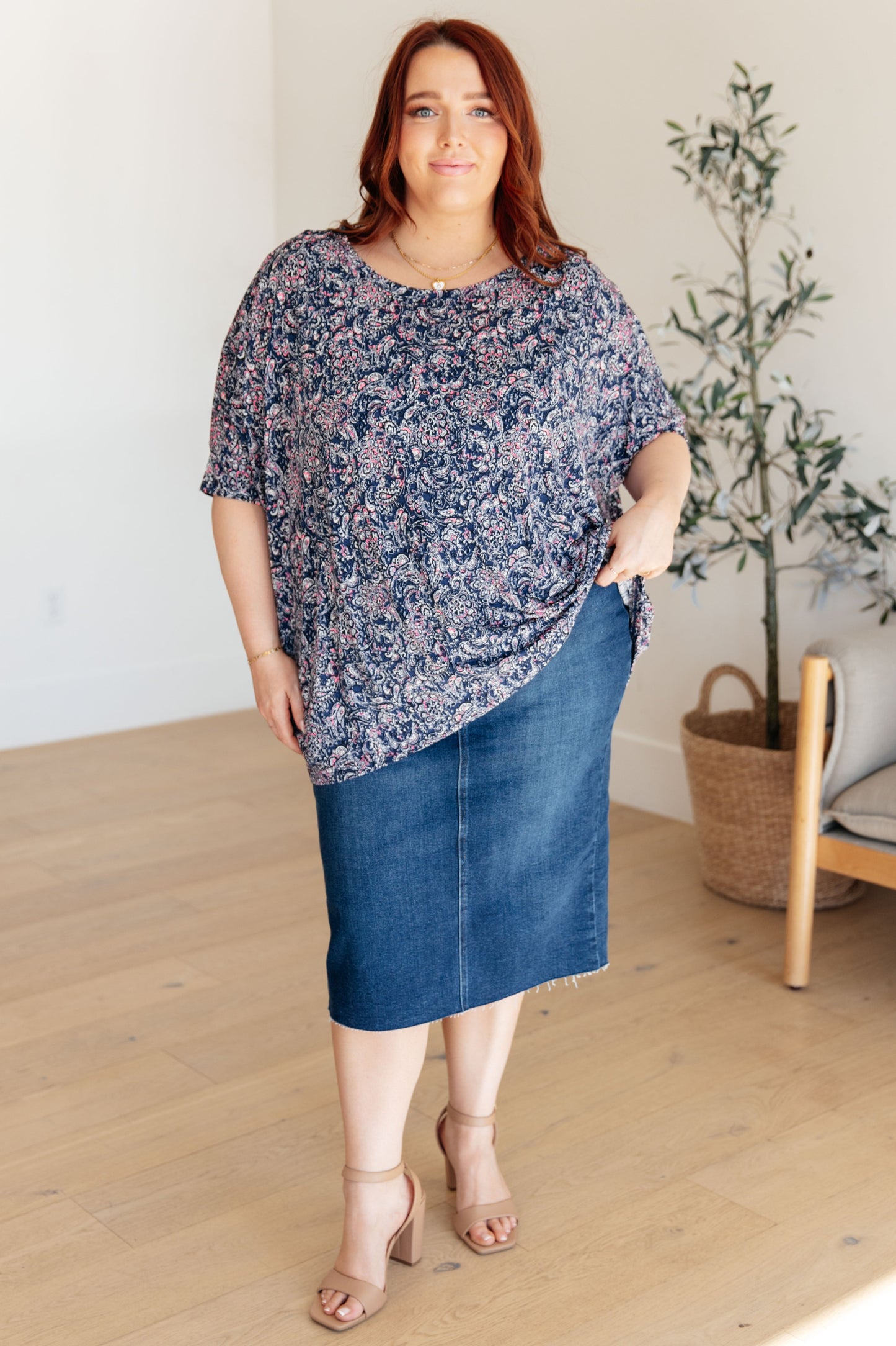 Blouse in Navy Paisley