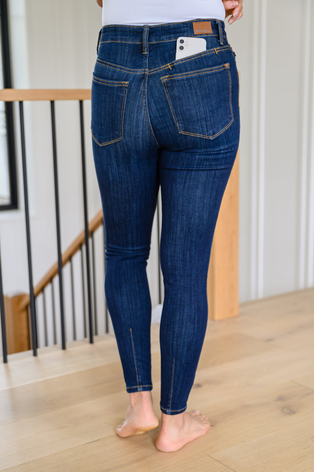 Judy Blue Skinny Jeans with Phone Pocket